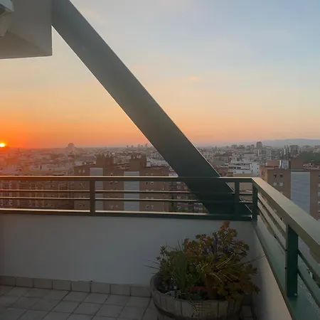 Atico Ciudad De Ciencias Terraza Y Parking דירה ולנסיה